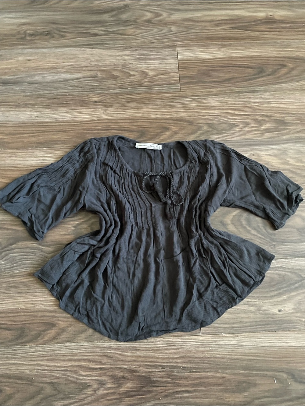 Abercrombie & Fitch Black Crinkled Scoop-Neck Tunic with Front Tie